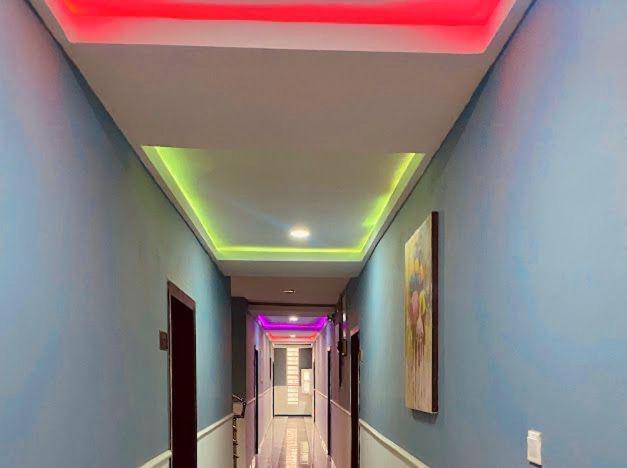 West Wing Hotel Lagos Exterior photo