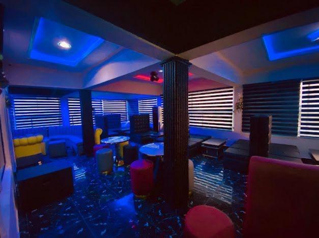 West Wing Hotel Lagos Exterior photo