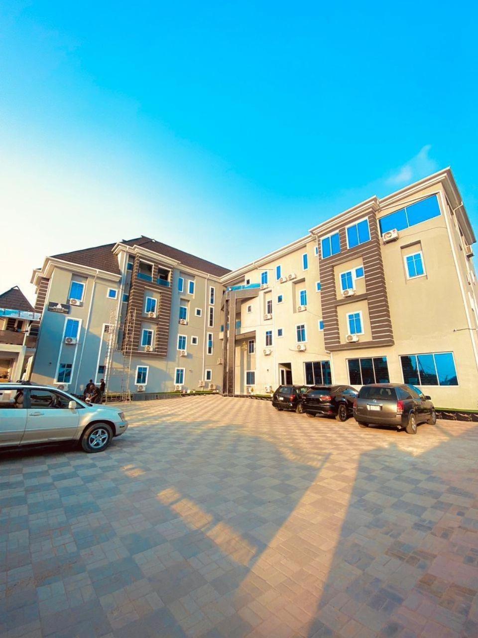West Wing Hotel Lagos Exterior photo